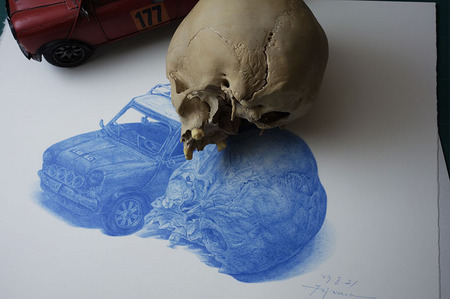 ブリキの車、人頭骨、素描b.jpg